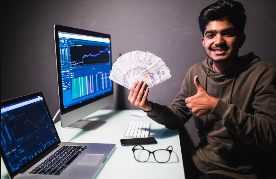 Riproar Tech, Business, Finance, Crypto, and Culture: A Guide to Modern Digital Information